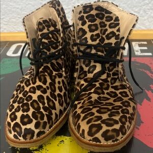 Manolo Blahnik Leopard Print Chukka Boots